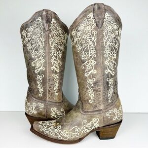 Corral Bone Color Floral Embroidered Feminine Western Cowboy Boot A1094